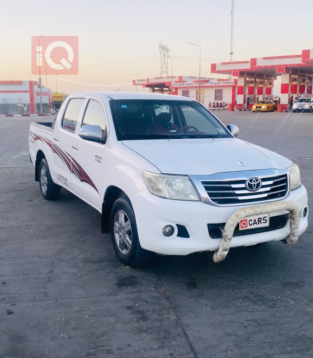 تويوتا هايلوكس